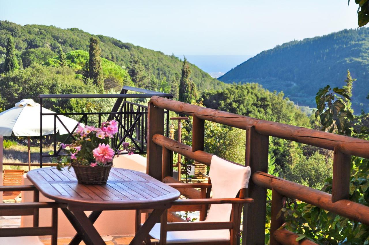 Harvest Moon Apartments Lixouri Luaran gambar
