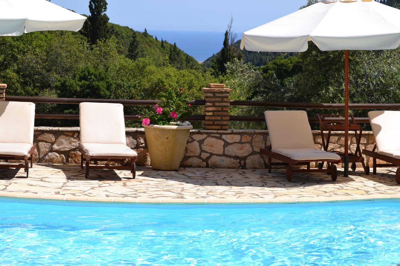 Harvest Moon Apartments Lixouri Luaran gambar